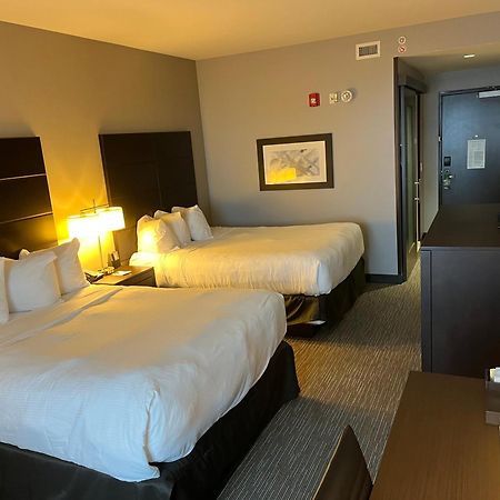 Wingate By Wyndham Altoona Downtown/Medical Center Hotel Екстериор снимка