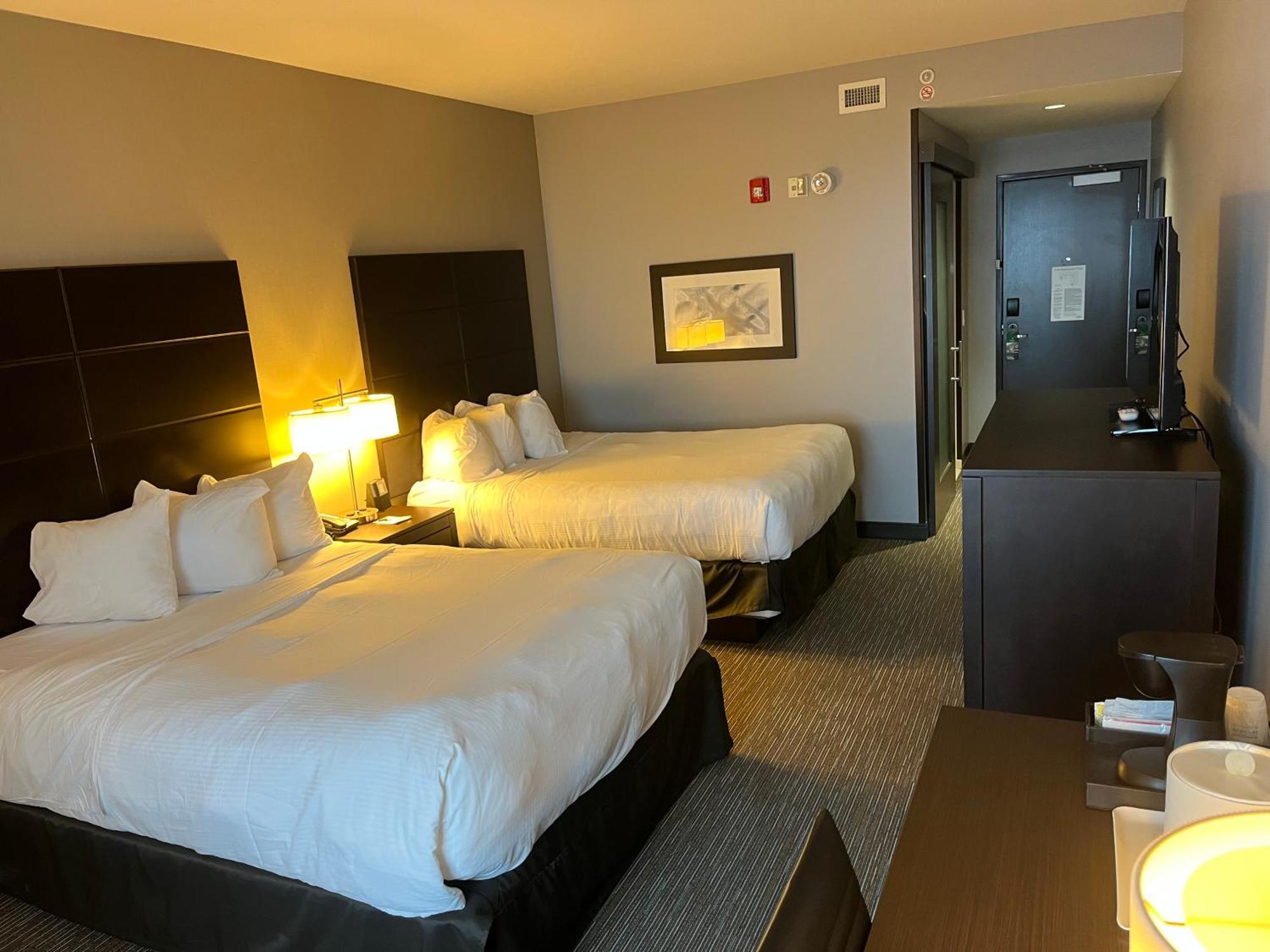 Wingate By Wyndham Altoona Downtown/Medical Center Hotel Екстериор снимка