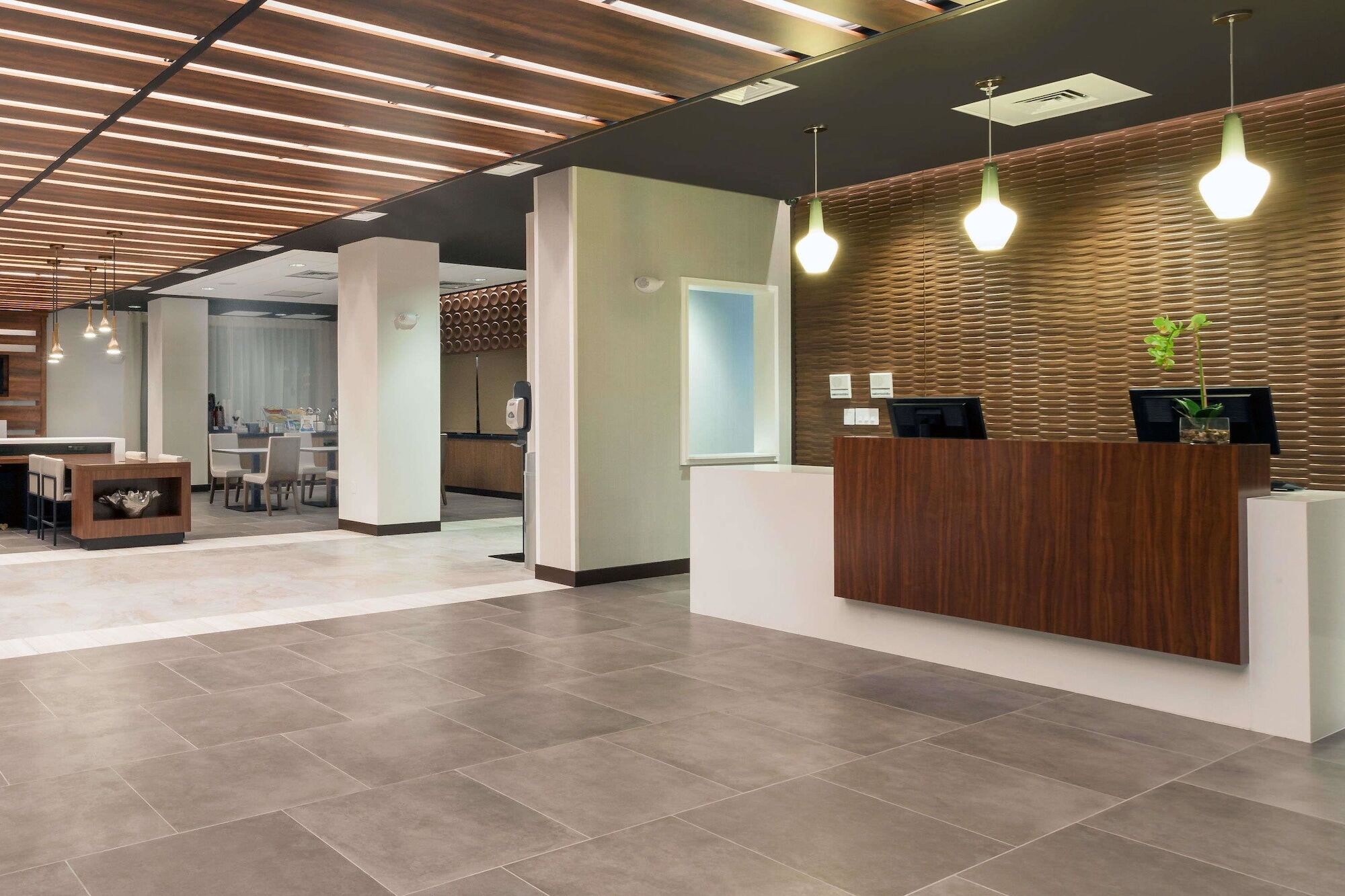 Wingate By Wyndham Altoona Downtown/Medical Center Hotel Екстериор снимка